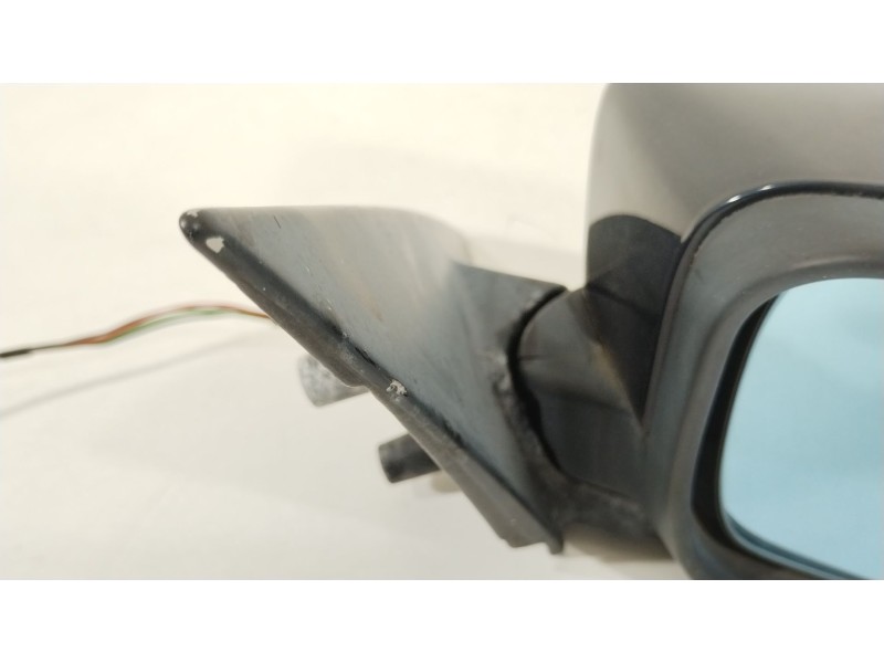 Recambio de retrovisor derecho para bmw 5 touring (e39) 520 d referencia OEM IAM 51168266604  