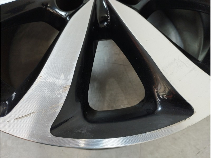 Recambio de llanta para citroën c4 lim. business referencia OEM IAM 9813101477  