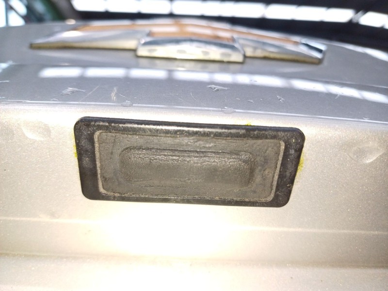 Recambio de maneta exterior porton para chevrolet cruze (j300) 2.0 cdi referencia OEM IAM 96888801  
