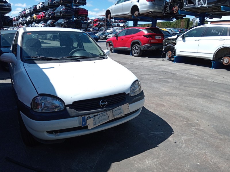 opel corsa b (s93) del año 1999