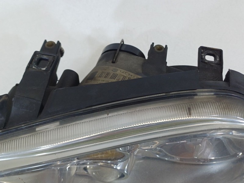 Recambio de faro izquierdo para volkswagen golf iv (1j1) 1.9 tdi referencia OEM IAM 1J1941015K 89307370 