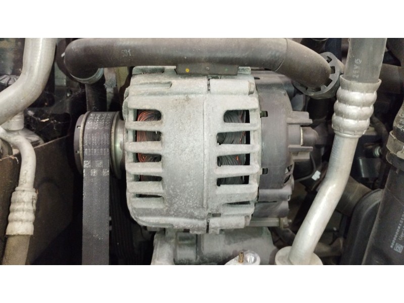 Recambio de alternador para volkswagen touran (1t3) 2.0 tdi referencia OEM IAM 03L903024M TG14C057 