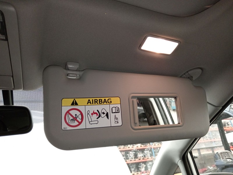 Recambio de parasol derecho para toyota verso (_r2_) 2.2 d-cat (aur21_) referencia OEM IAM   