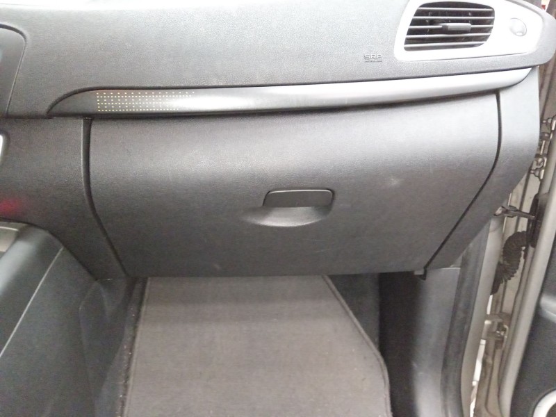 Recambio de guantera para renault grand scénic iii (jz0/1_) 1.9 dci referencia OEM IAM   