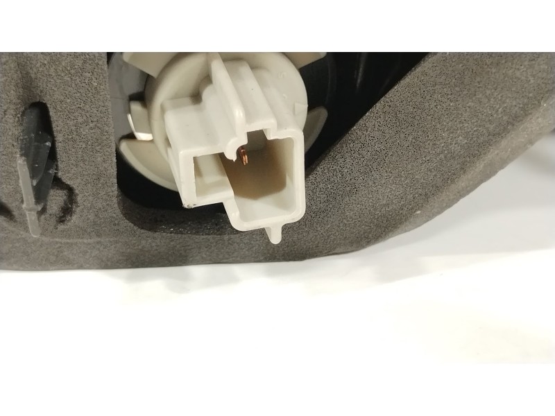 Recambio de piloto trasero izquierdo en porton para subaru legacy lim. b14 limited referencia OEM IAM 84912AJ240  