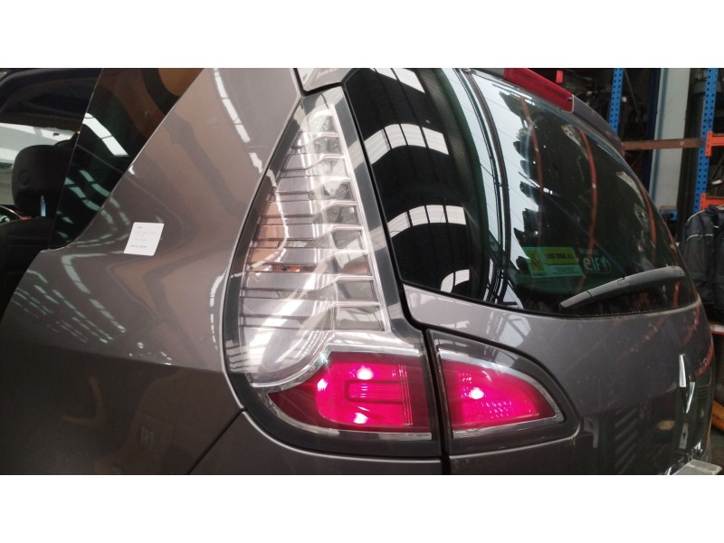 Recambio de piloto trasero izquierdo para renault scénic iii (jz0/1_) 1.5 dci referencia OEM IAM 265550386R  