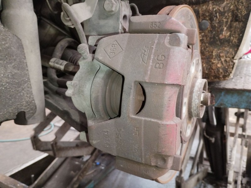 Recambio de pinza freno delantera izquierda para renault grand scénic iii (jz0/1_) 1.9 dci referencia OEM IAM   