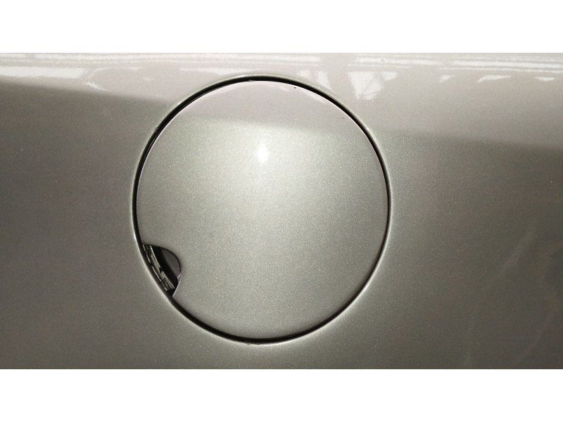Recambio de tapa exterior combustible para renault grand scénic iii (jz0/1_) 1.9 dci referencia OEM IAM   