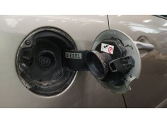 Recambio de tapa exterior combustible para renault grand scénic iii (jz0/1_) 1.9 dci referencia OEM IAM    2