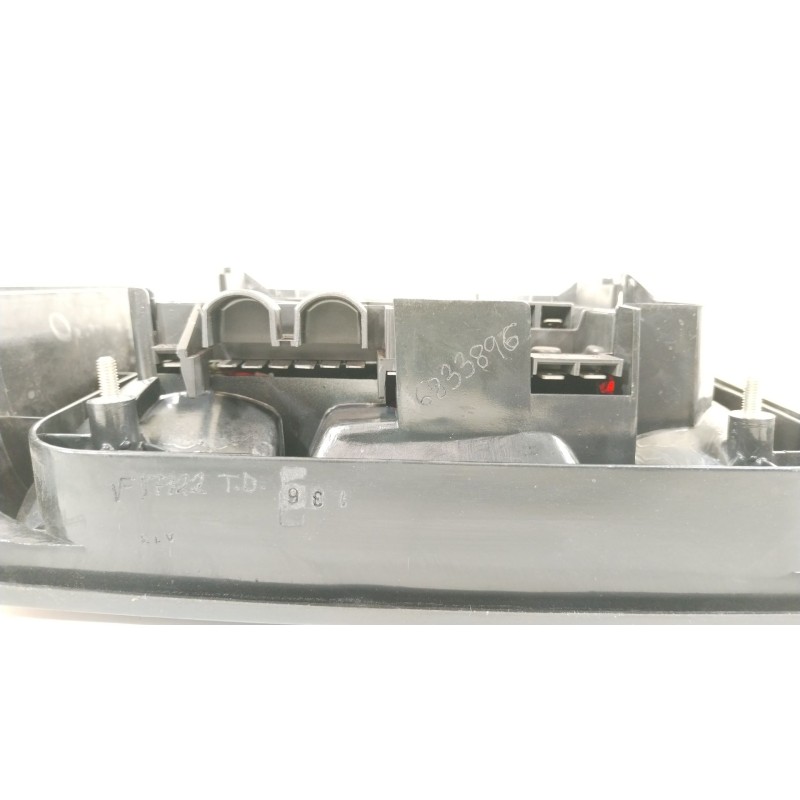 Recambio de piloto trasero derecho para volkswagen jetta ii (19e, 1g2, 165) 1.6 referencia OEM IAM 191945112D 165945257 