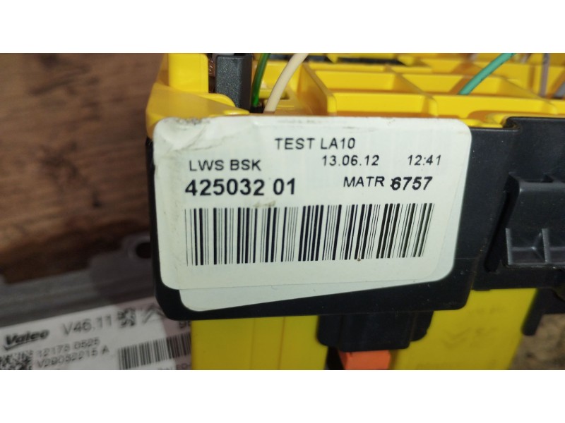 Recambio de caja reles / fusibles para peugeot 208 i (ca_, cc_) 1.2 vti 82 referencia OEM IAM 42503201  