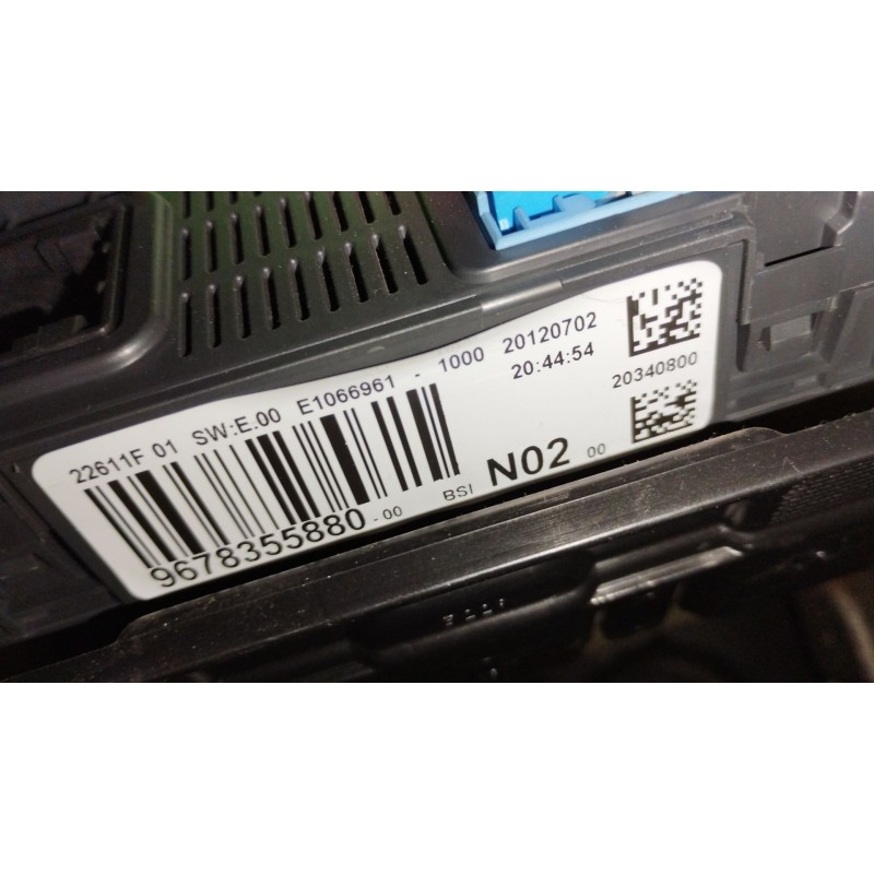 Recambio de caja reles / fusibles para peugeot 208 i (ca_, cc_) 1.2 vti 82 referencia OEM IAM 9678355880  