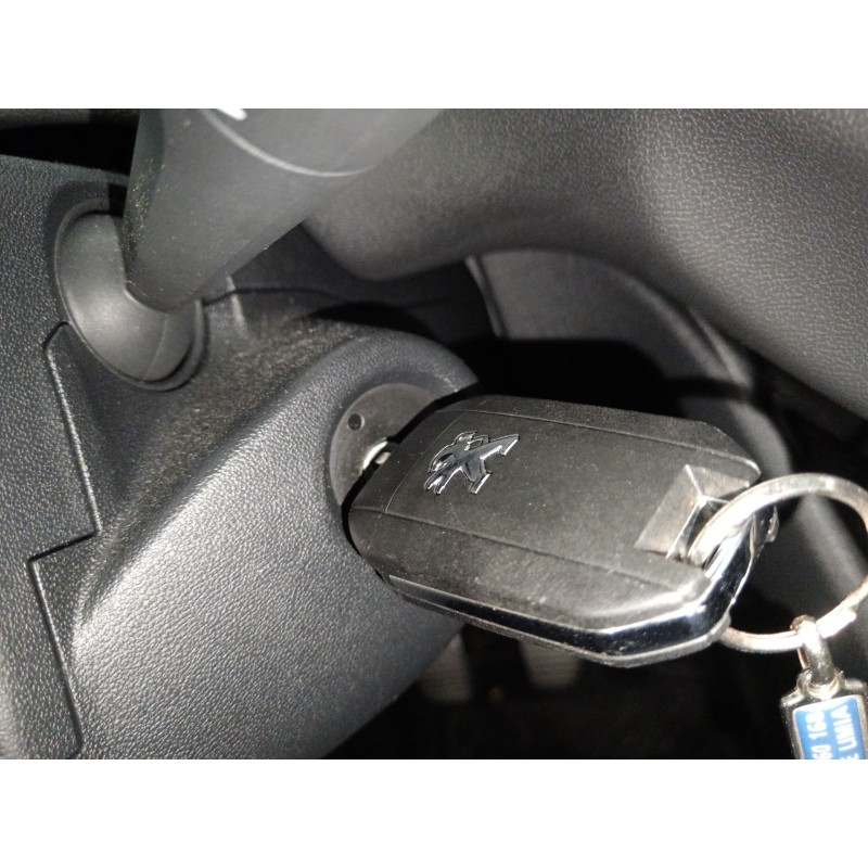 Recambio de conmutador de arranque para peugeot 208 i (ca_, cc_) 1.2 vti 82 referencia OEM IAM   