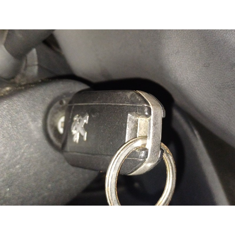 Recambio de conmutador de arranque para peugeot 208 i (ca_, cc_) 1.2 vti 82 referencia OEM IAM   