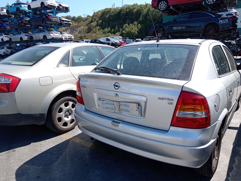 opel astra g hatchback (t98) del año 2002