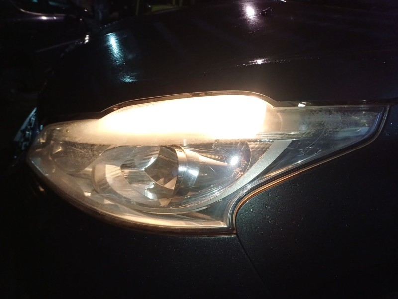 Recambio de faro izquierdo para peugeot 208 i (ca_, cc_) 1.2 vti 82 referencia OEM IAM   