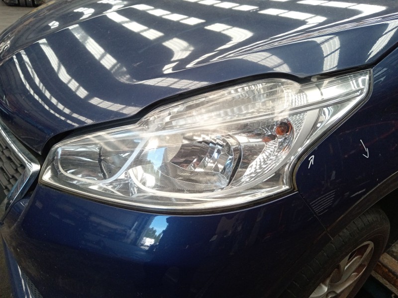 Recambio de faro izquierdo para peugeot 208 i (ca_, cc_) 1.2 vti 82 referencia OEM IAM   