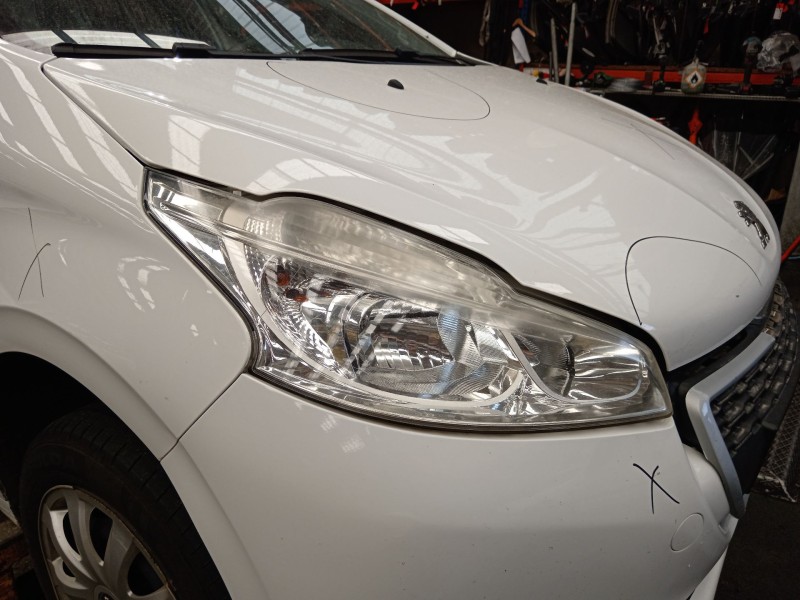 Recambio de faro derecho para peugeot 208 i (ca_, cc_) 1.4 hdi referencia OEM IAM   