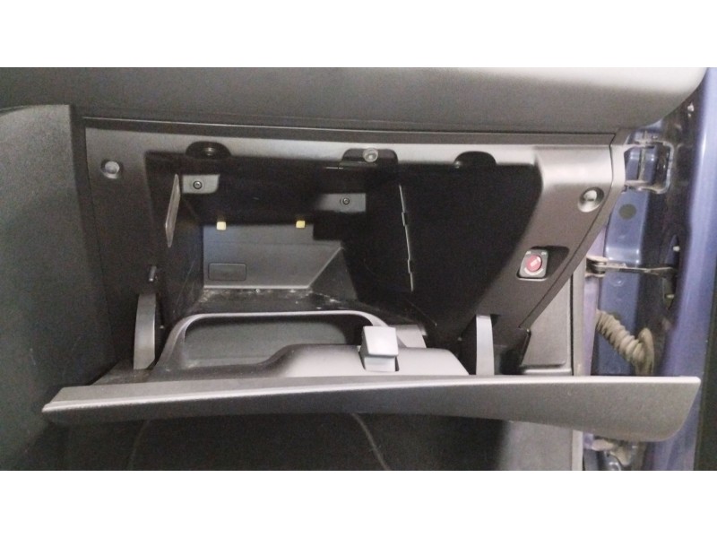 Recambio de guantera para peugeot 208 i (ca_, cc_) 1.2 vti 82 referencia OEM IAM 96736112ZD  