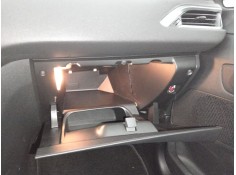 Recambio de guantera para peugeot 208 i (ca_, cc_) 1.2 vti 82 referencia OEM IAM    2