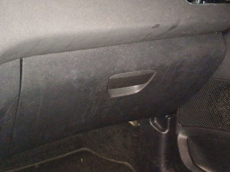 Recambio de guantera para peugeot 208 i (ca_, cc_) 1.2 vti 82 referencia OEM IAM   