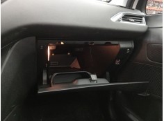 Recambio de guantera para peugeot 208 i (ca_, cc_) 1.2 vti 82 referencia OEM IAM    2