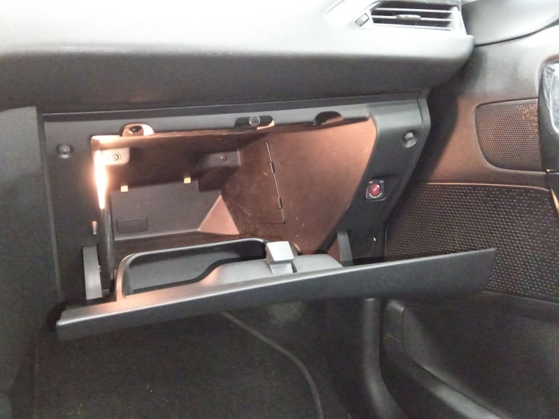 Recambio de guantera para peugeot 208 i (ca_, cc_) 1.4 vti referencia OEM IAM   