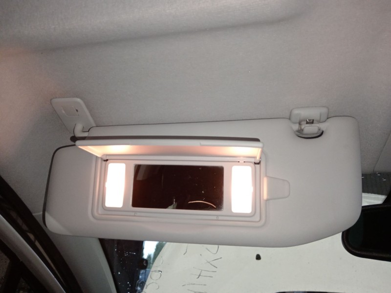 Recambio de parasol izquierdo para peugeot 208 i (ca_, cc_) 1.2 vti 82 referencia OEM IAM   