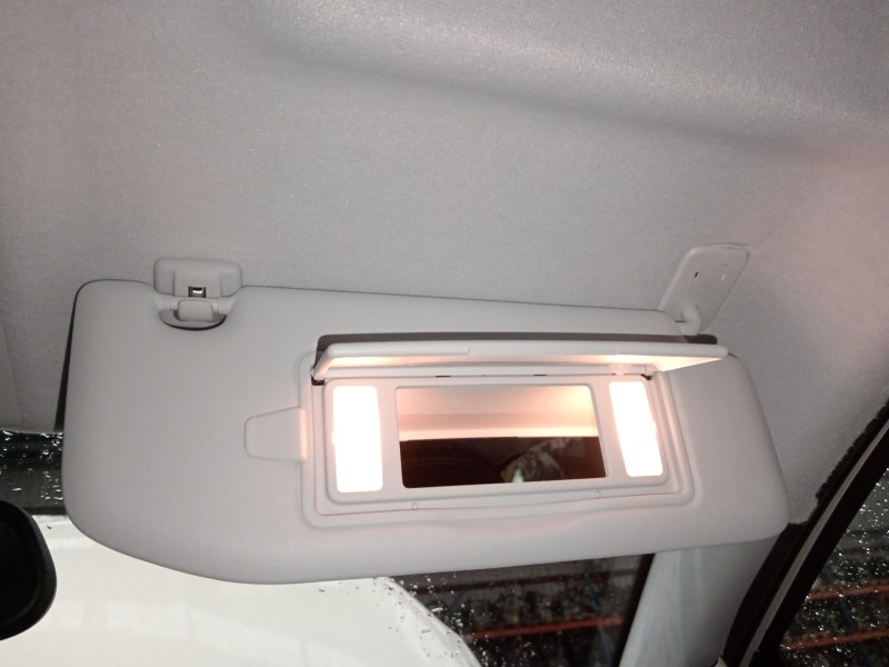 Recambio de parasol derecho para peugeot 208 i (ca_, cc_) 1.2 vti 82 referencia OEM IAM   