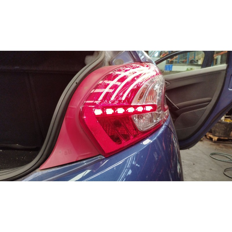 Recambio de piloto trasero derecho para peugeot 208 i (ca_, cc_) 1.2 vti 82 referencia OEM IAM 9672628380  