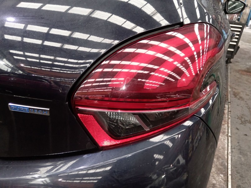 Recambio de piloto trasero derecho para peugeot 208 i (ca_, cc_) 1.2 puretech 82 referencia OEM IAM   