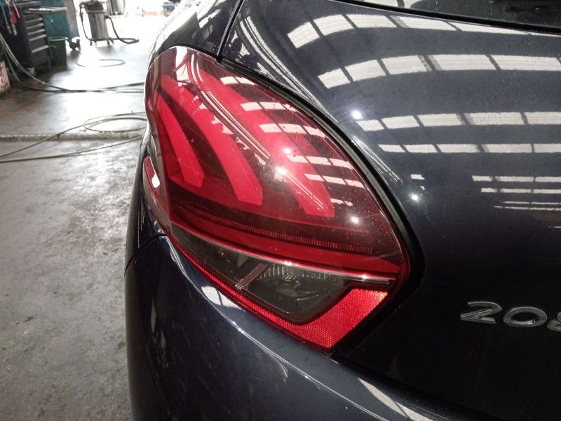 Recambio de piloto trasero izquierdo para peugeot 208 i (ca_, cc_) 1.2 puretech 82 referencia OEM IAM   