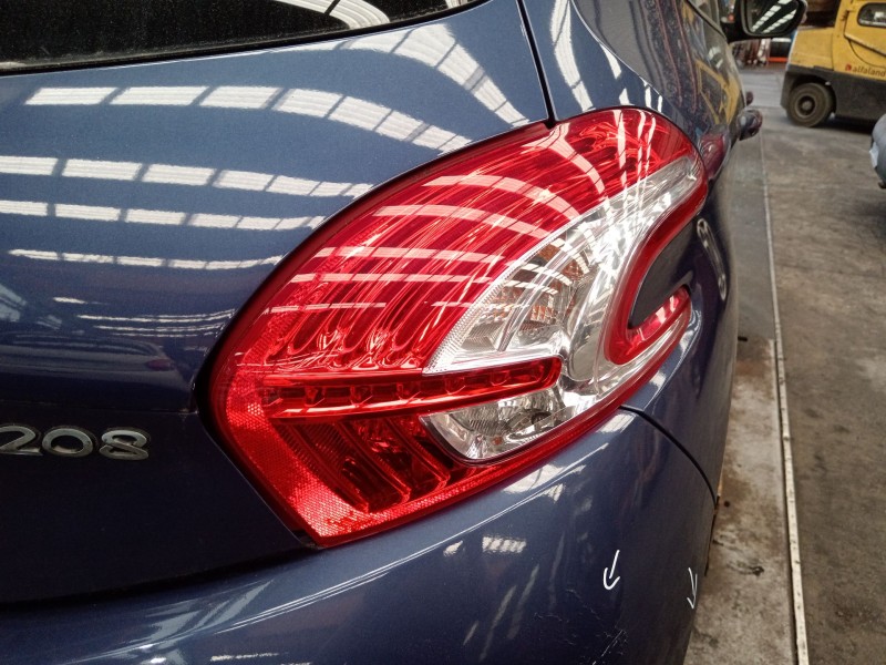 Recambio de piloto trasero derecho para peugeot 208 i (ca_, cc_) 1.2 vti 82 referencia OEM IAM   