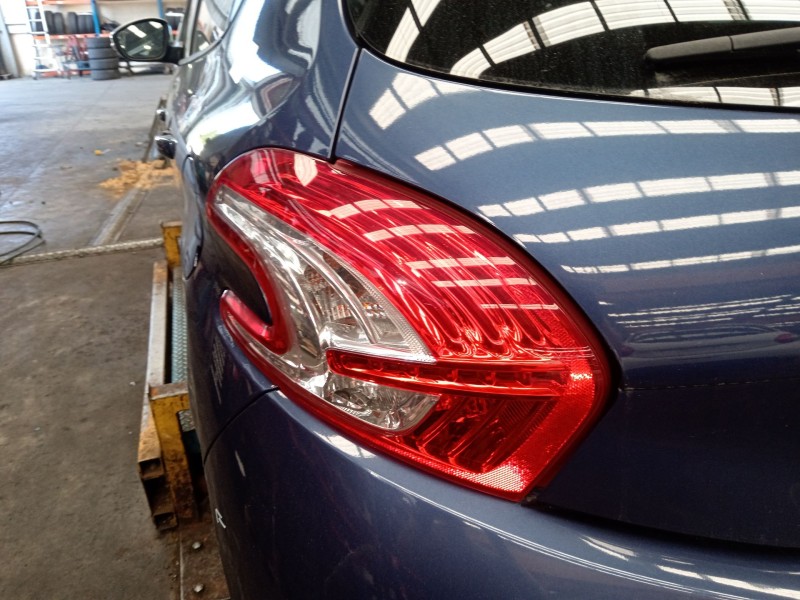 Recambio de piloto trasero izquierdo para peugeot 208 i (ca_, cc_) 1.2 vti 82 referencia OEM IAM   