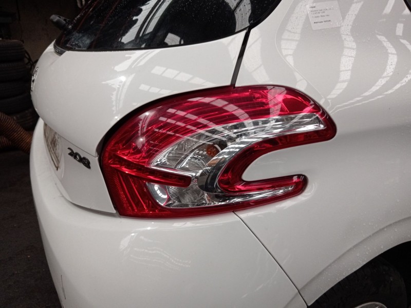 Recambio de piloto trasero derecho para peugeot 208 i (ca_, cc_) 1.2 vti 82 referencia OEM IAM   