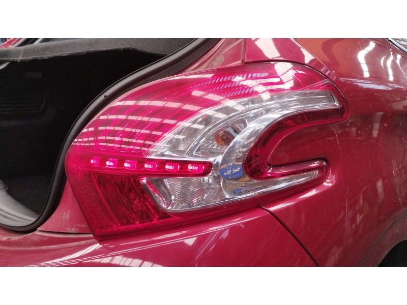 Recambio de piloto trasero derecho para peugeot 208 i (ca_, cc_) 1.6 hdi referencia OEM IAM   