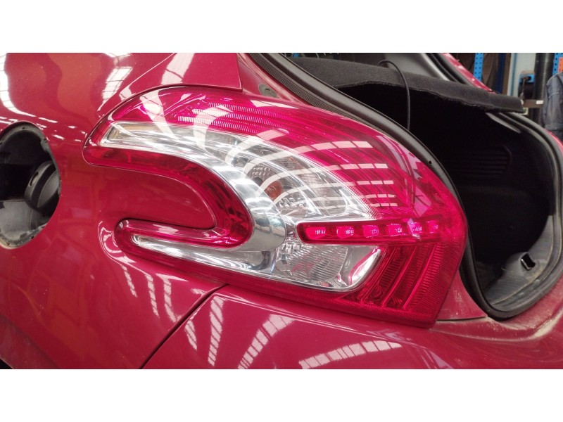 Recambio de piloto trasero izquierdo para peugeot 208 i (ca_, cc_) 1.6 hdi referencia OEM IAM   