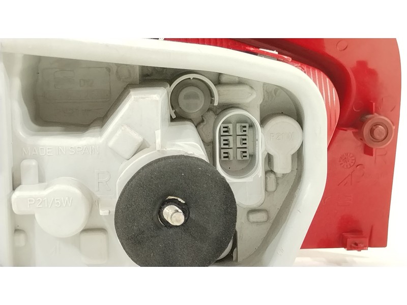 Recambio de piloto trasero derecho para seat ibiza iv (6j5, 6p1) 1.4 tdi referencia OEM IAM 6J4945096C 6J4945112B 