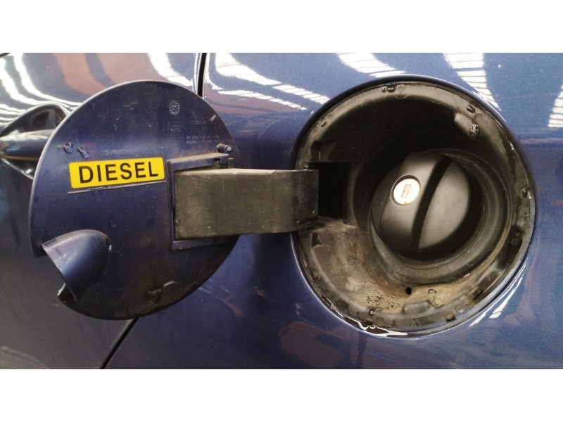 Recambio de tapa exterior combustible para peugeot 208 i (ca_, cc_) 1.6 hdi referencia OEM IAM   
