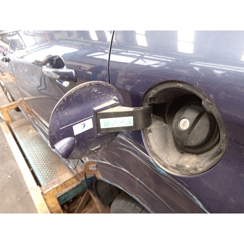 Recambio de tapa exterior combustible para peugeot 208 i (ca_, cc_) 1.2 vti 82 referencia OEM IAM   