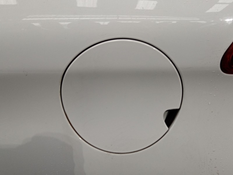 Recambio de tapa exterior combustible para peugeot 208 i (ca_, cc_) 1.2 vti 82 referencia OEM IAM   
