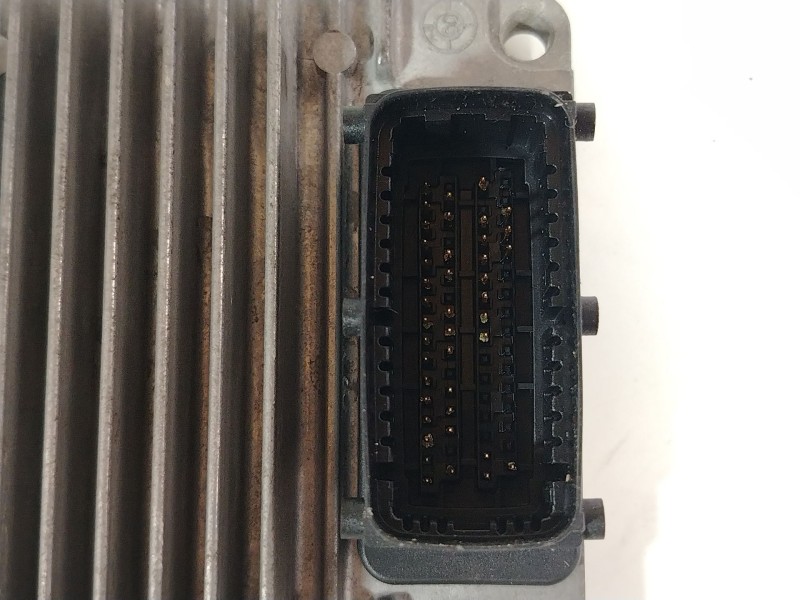 Recambio de centralita motor uce para chevrolet aveo / kalos sedán (t250, t255) 1.4 referencia OEM IAM 96436779  