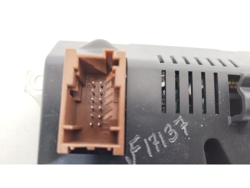 Recambio de pantalla multifuncion para peugeot 207/207+ (wa_, wc_) 1.6 hdi referencia OEM IAM 9666483680  