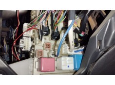 Recambio de caja reles / fusibles para toyota verso (_r2_) 2.0 d-4d (aur20_) referencia OEM IAM 827300F070  