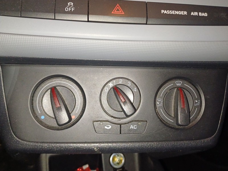 Recambio de mando calefaccion / aire acondicionado para seat ibiza iv (6j5, 6p1) 1.6 tdi referencia OEM IAM   