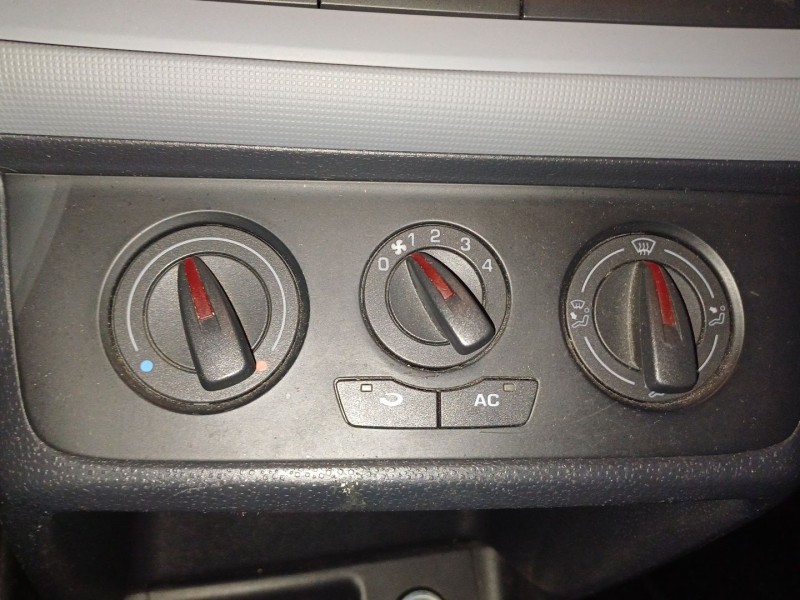Recambio de mando calefaccion / aire acondicionado para seat ibiza iv (6j5, 6p1) 1.6 tdi referencia OEM IAM   