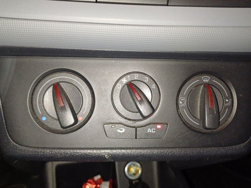 Recambio de mando calefaccion / aire acondicionado para seat ibiza iv (6j5, 6p1) 1.6 tdi referencia OEM IAM   