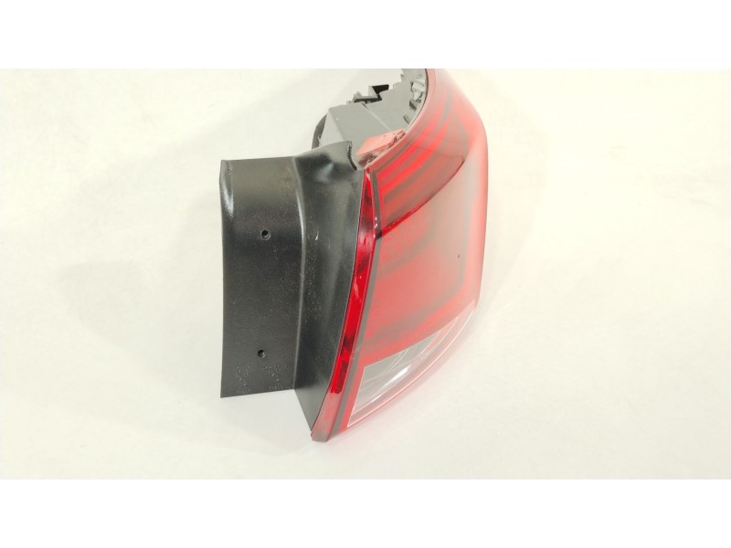 Recambio de piloto trasero derecho en porton para seat arona (kj7, kjp) 1.5 tsi referencia OEM IAM 6F9945208B  