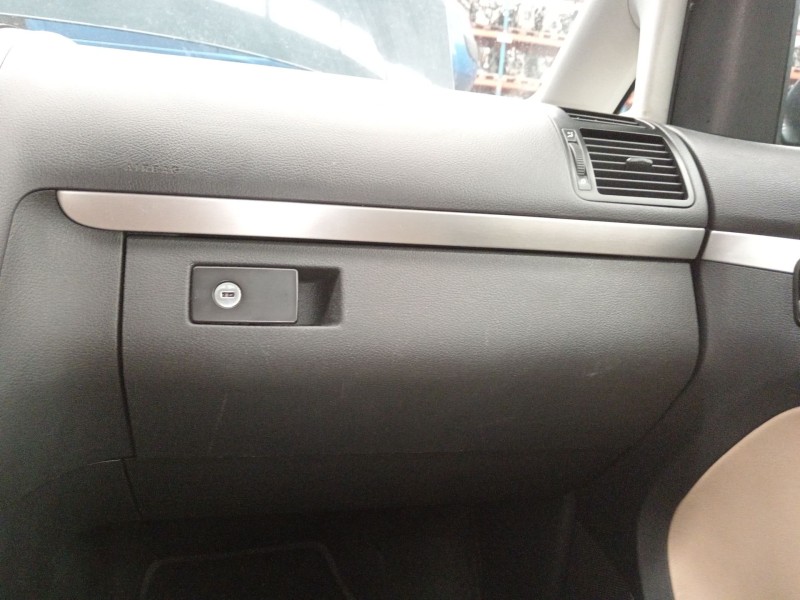 Recambio de guantera para volkswagen touran (1t1, 1t2) 1.4 tsi referencia OEM IAM   
