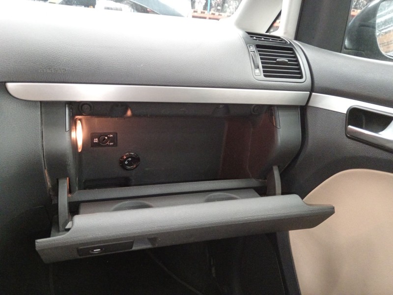 Recambio de guantera para volkswagen touran (1t1, 1t2) 1.4 tsi referencia OEM IAM   